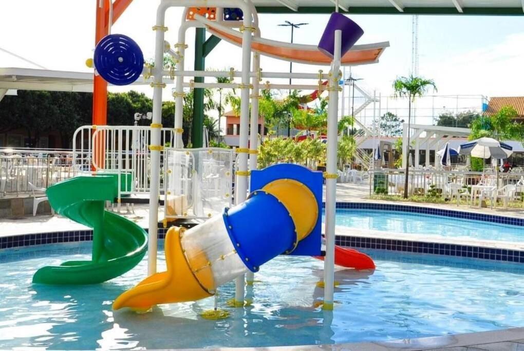 Diroma Fiori Apartment Caldas Novas Ngoại thất bức ảnh