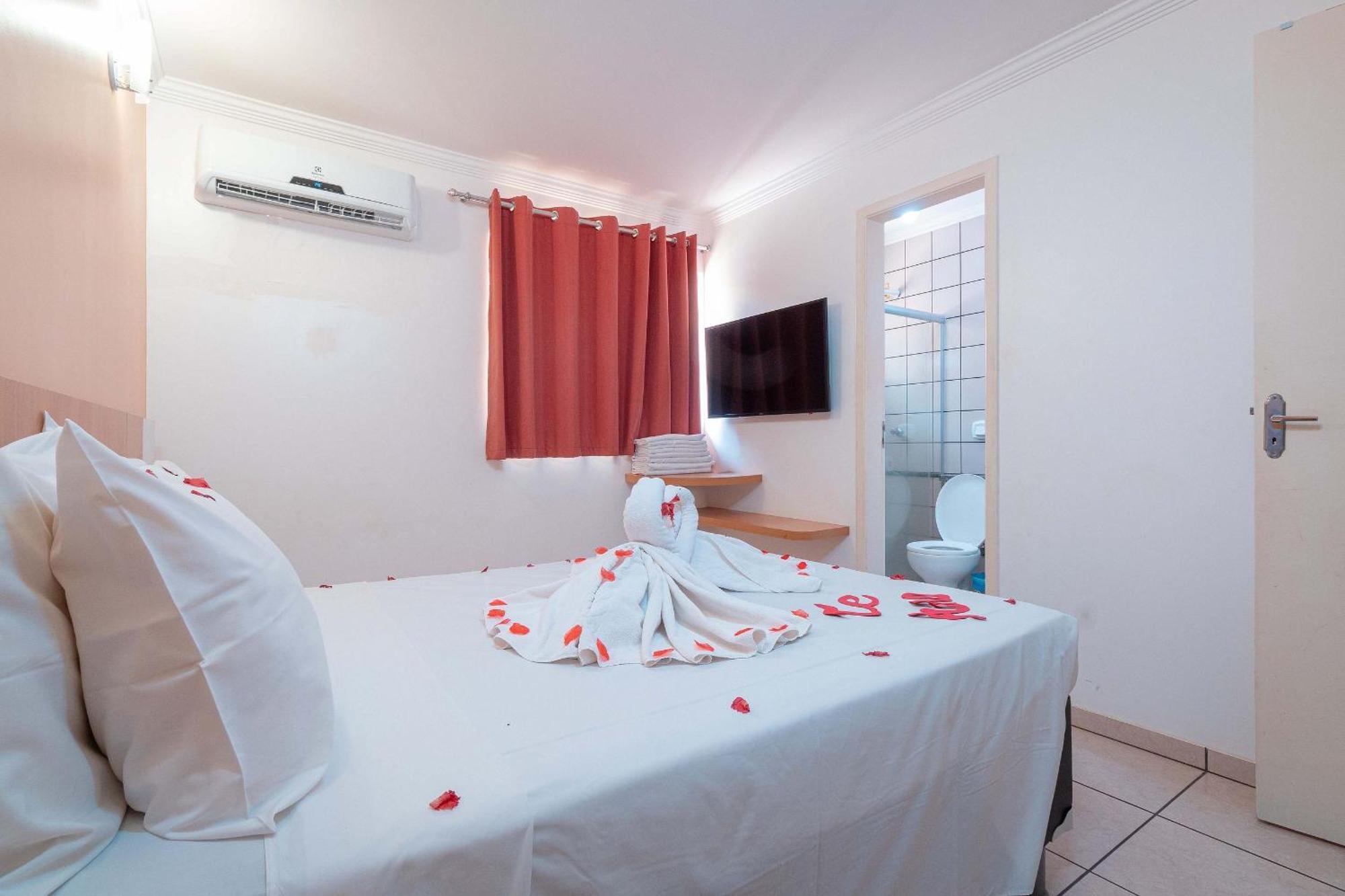 Diroma Fiori Apartment Caldas Novas Ngoại thất bức ảnh