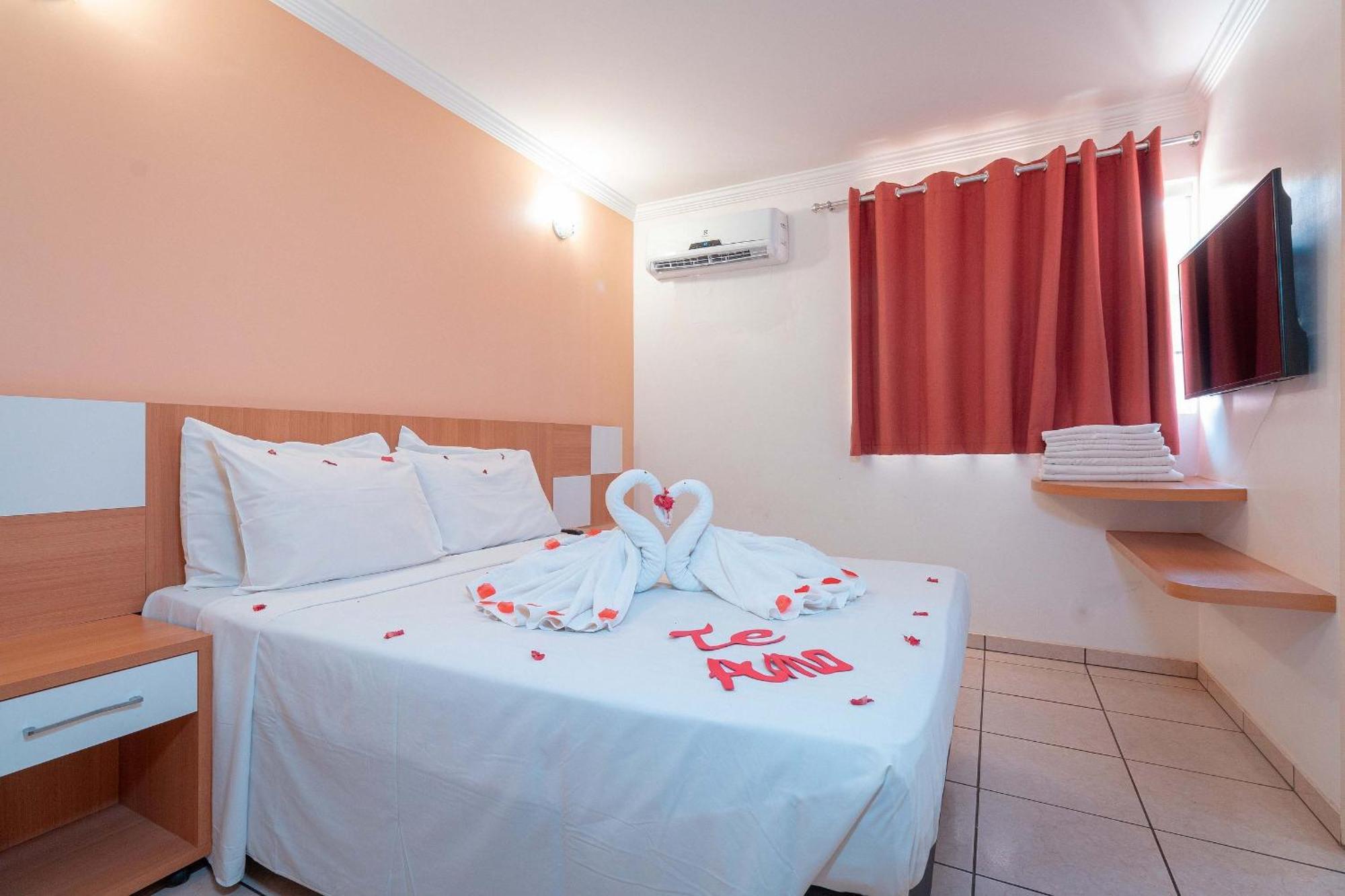 Diroma Fiori Apartment Caldas Novas Ngoại thất bức ảnh